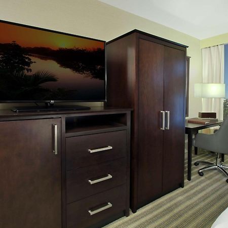 Doubletree By Hilton Newark Hotel Exterior foto
