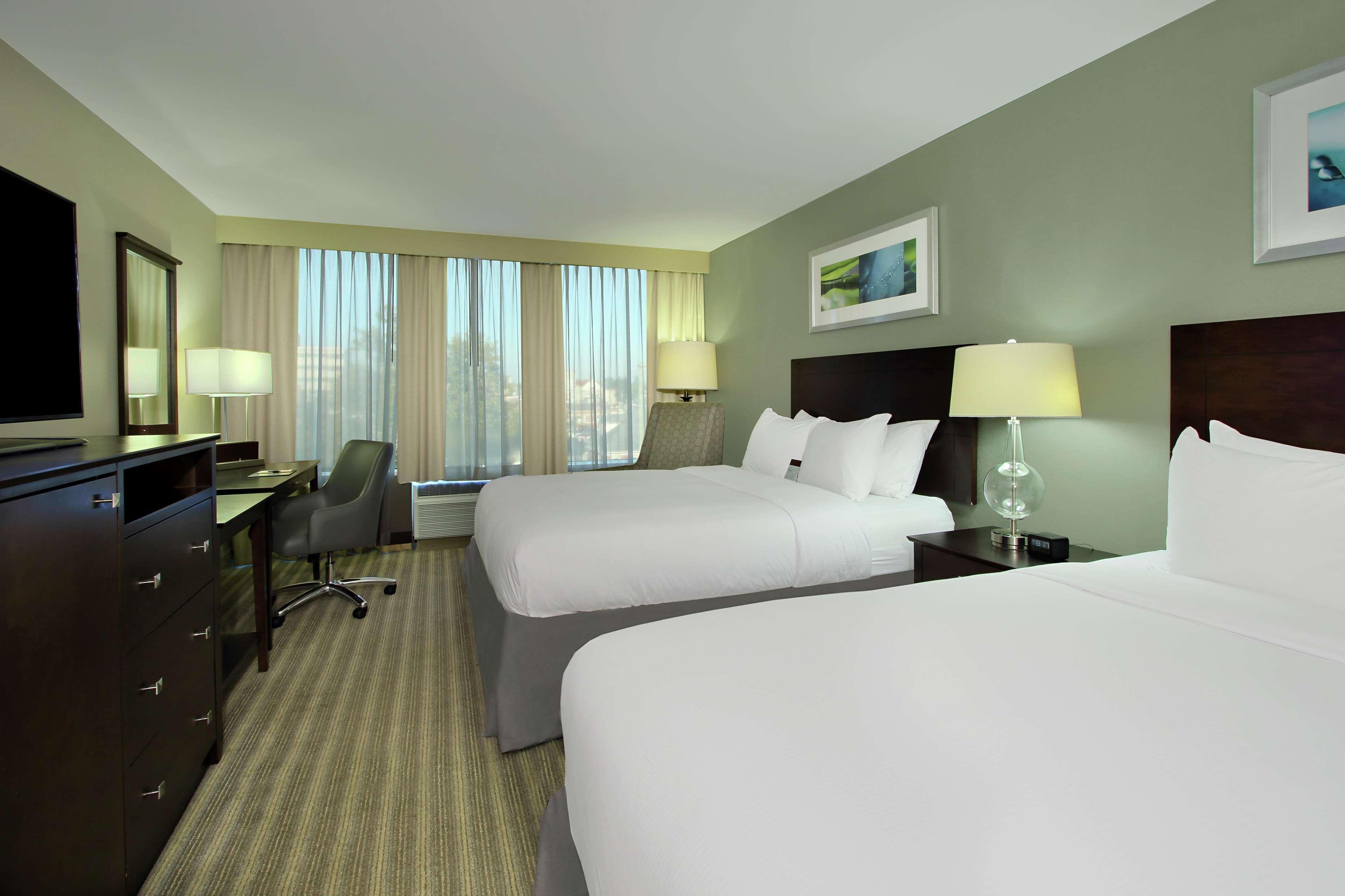 Doubletree By Hilton Newark Hotel Exterior foto