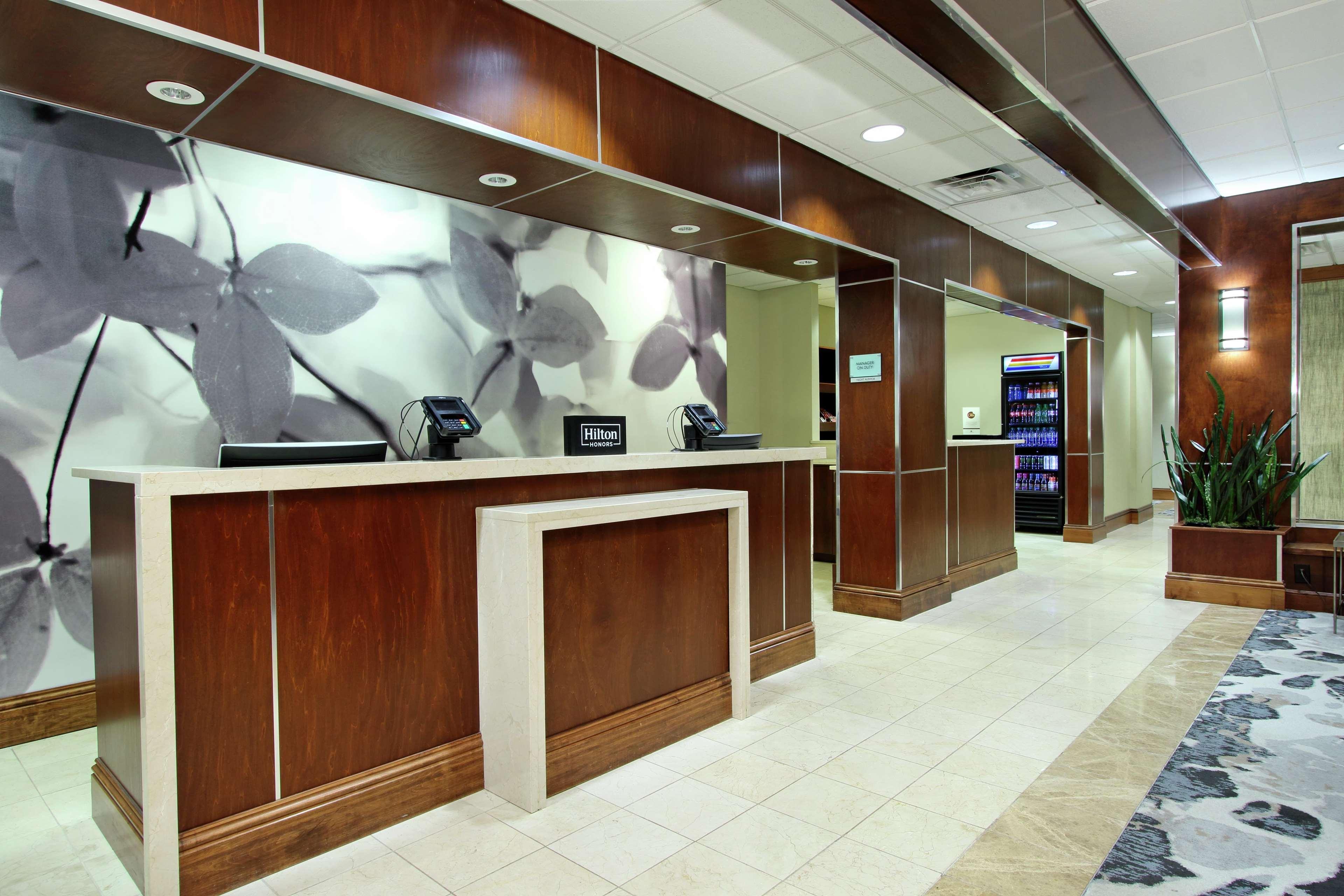Doubletree By Hilton Newark Hotel Exterior foto