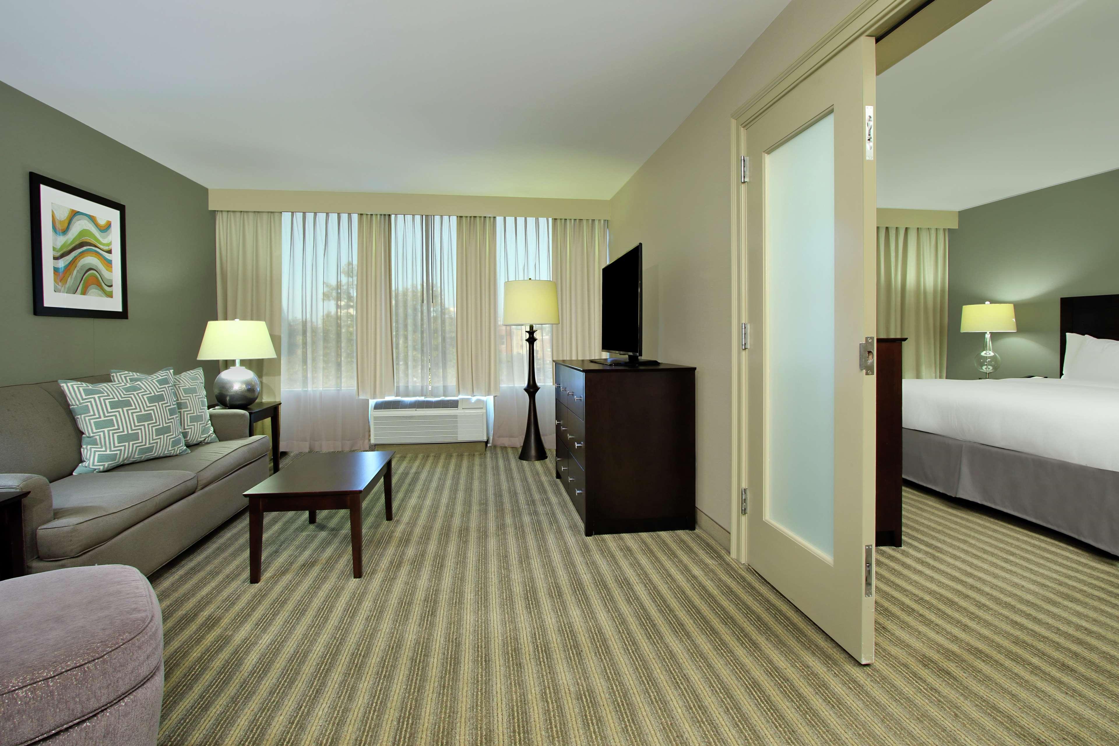 Doubletree By Hilton Newark Hotel Exterior foto