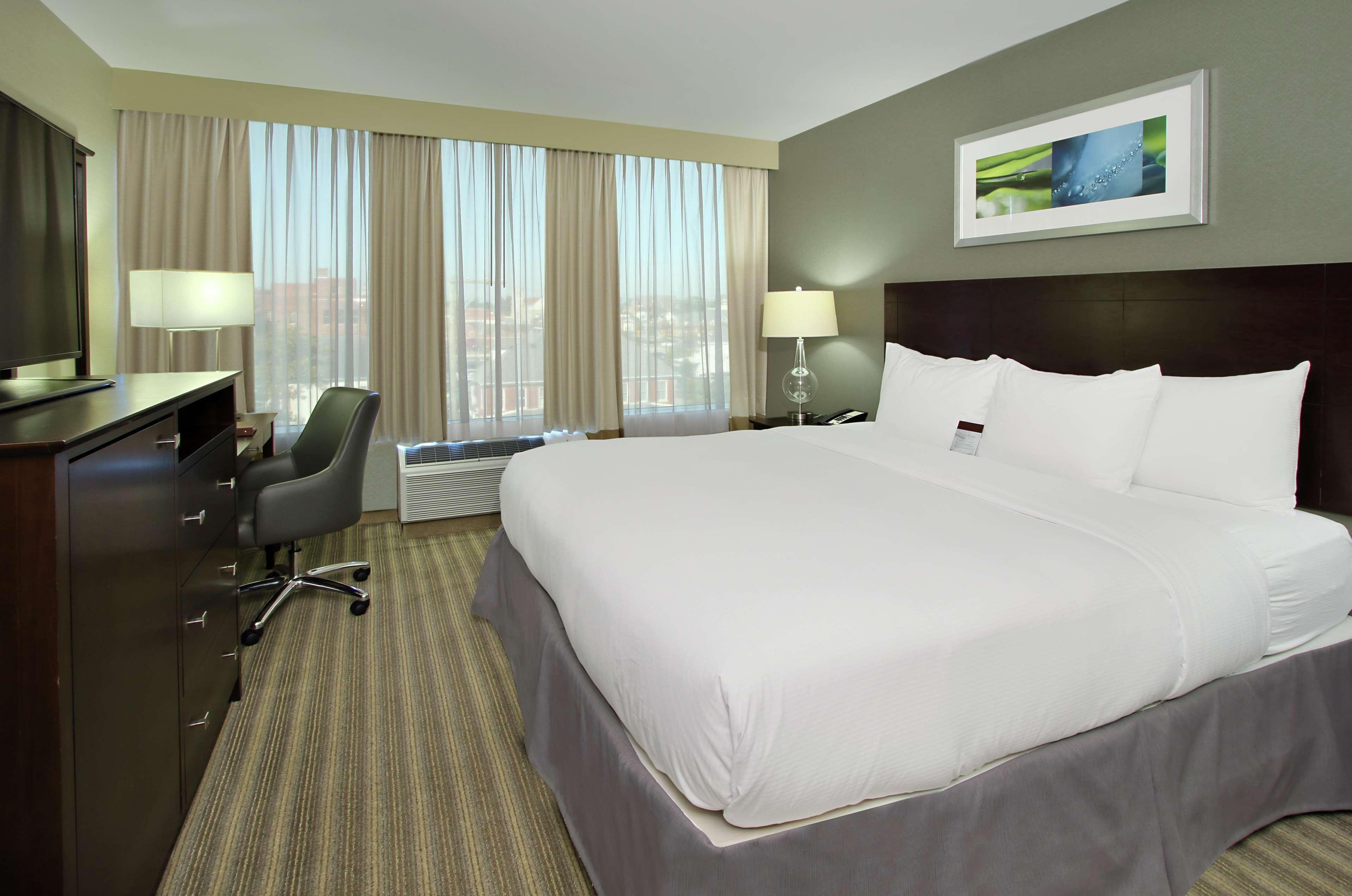 Doubletree By Hilton Newark Hotel Exterior foto